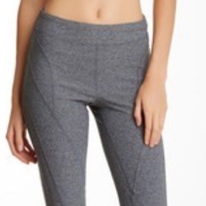 NWT Reactivate Women’s SportsWear  Leggings Size M